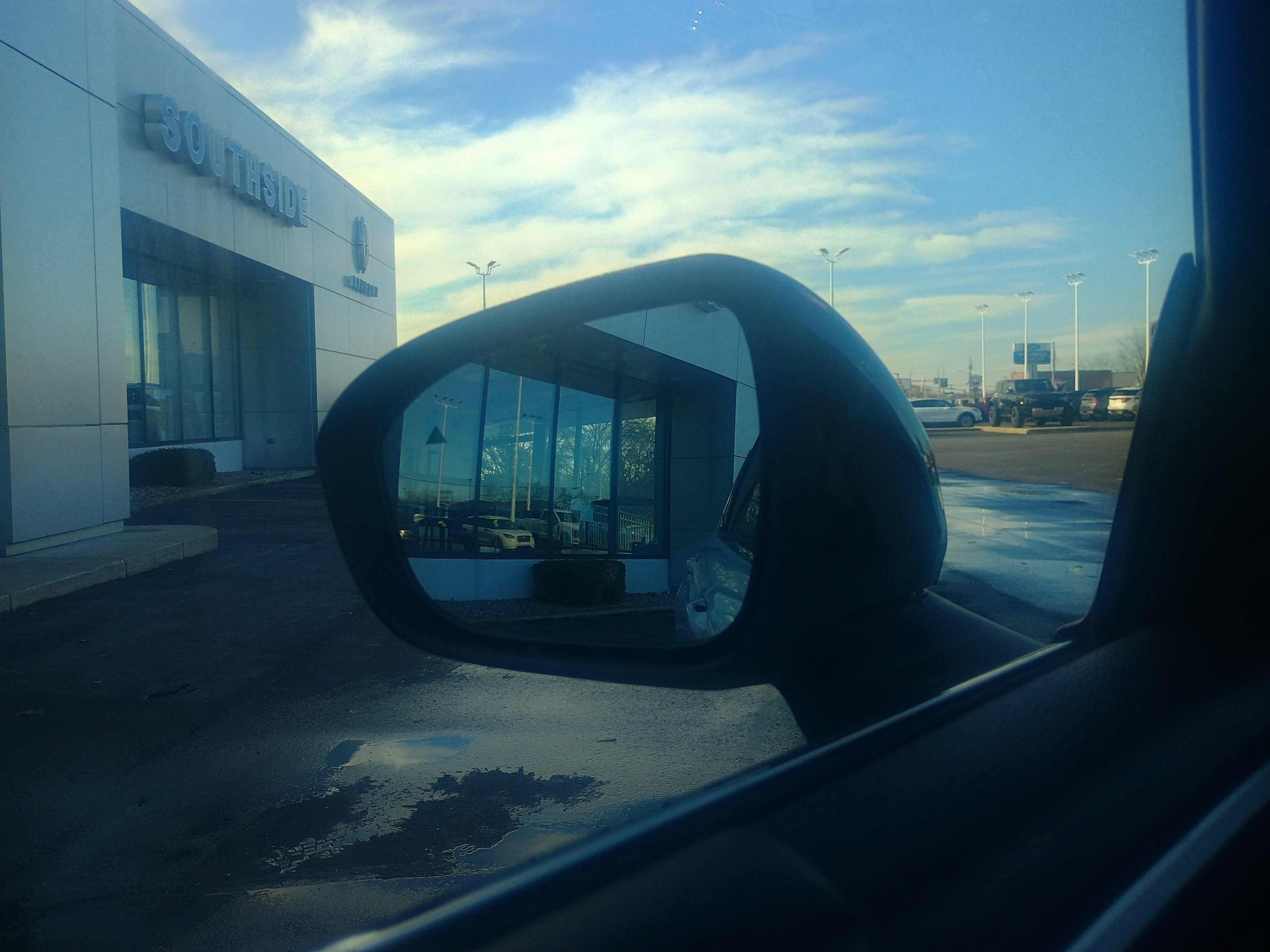 Used 2024 Mitsubishi Outlander SE image 19