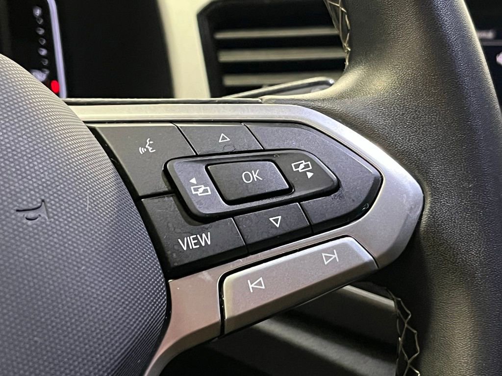 Used 2022 Volkswagen Atlas Cross Sport SE image 28