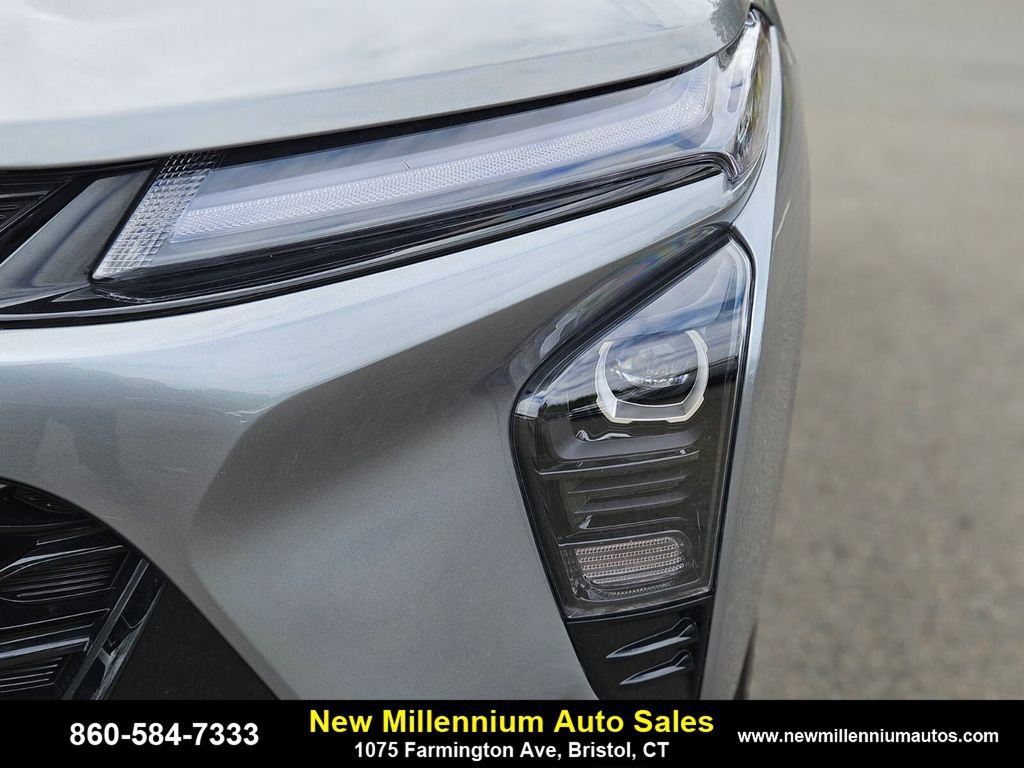 Used 2025 Chevrolet Trax ACTIV w/ Driver Confidence Package image 10