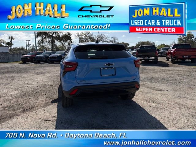 Certified 2024 Chevrolet Trax RS w/ Driver Confidence Package image 9