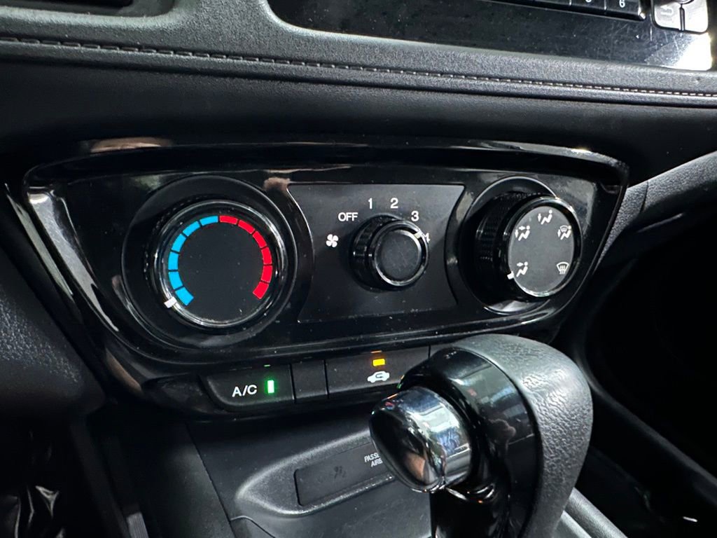 Used 2019 Honda HR-V LX image 21