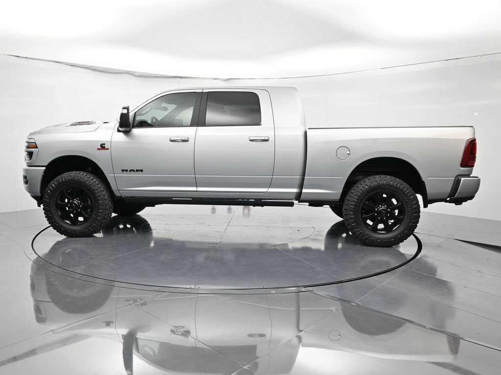 New 2026 RAM 2500 Laramie AWD/4WD image 8