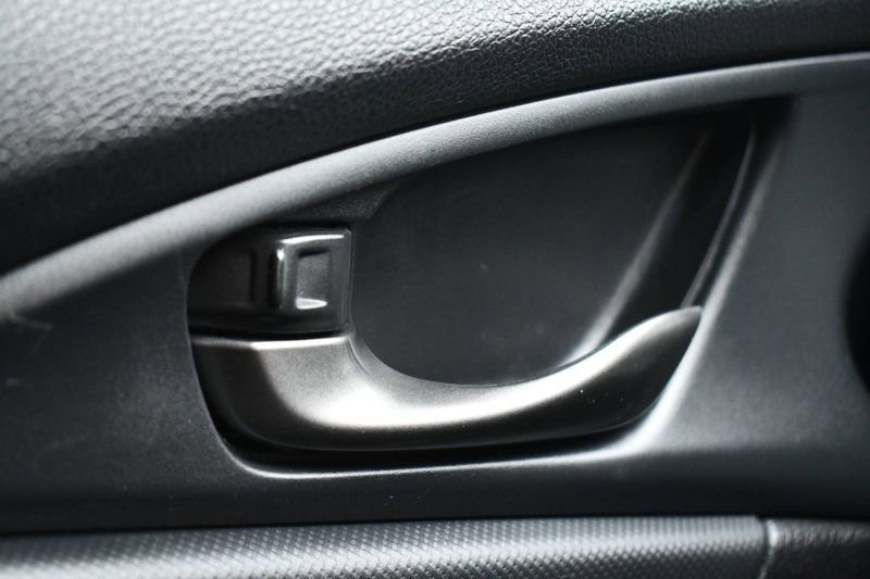 Used 2020 Honda Civic Sport image 14