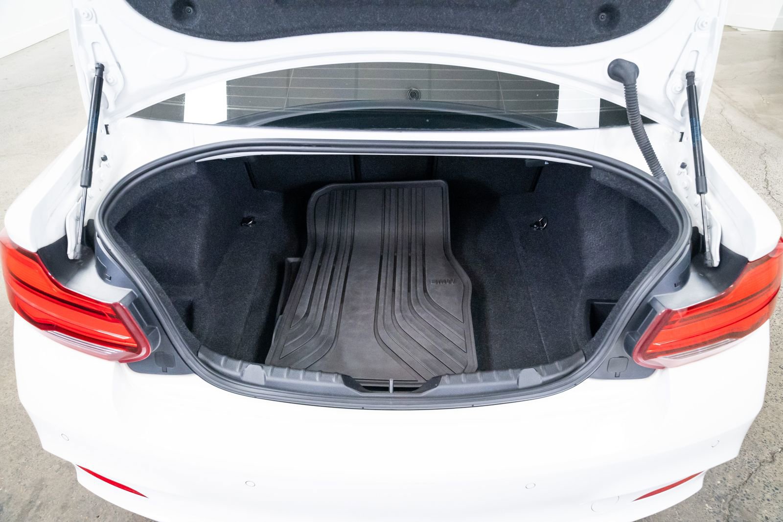 Used 2019 BMW M240i xDrive Coupe image 8