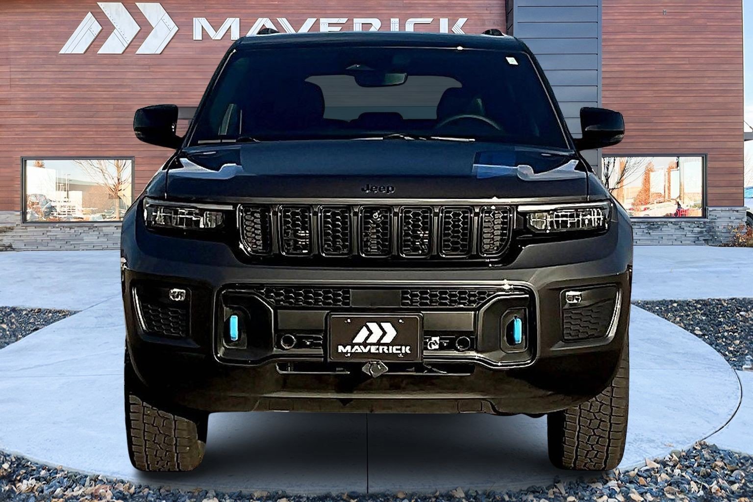 Used 2022 Jeep Grand Cherokee Trailhawk image 2