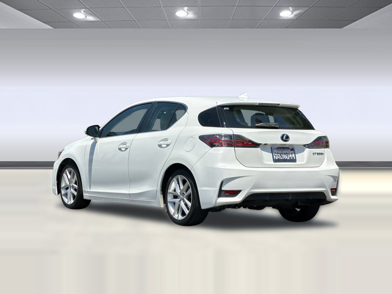 Used 2014 Lexus CT 200h FWD image 3