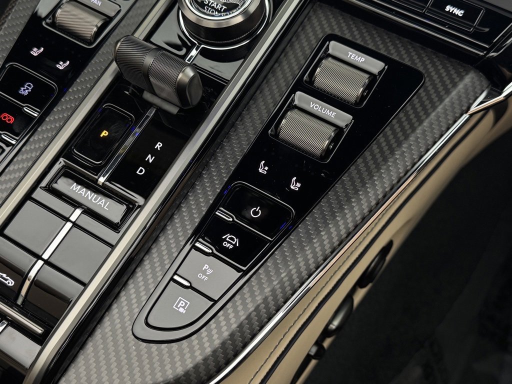 New 2026 Aston Martin V8 Vantage Roadster image 44