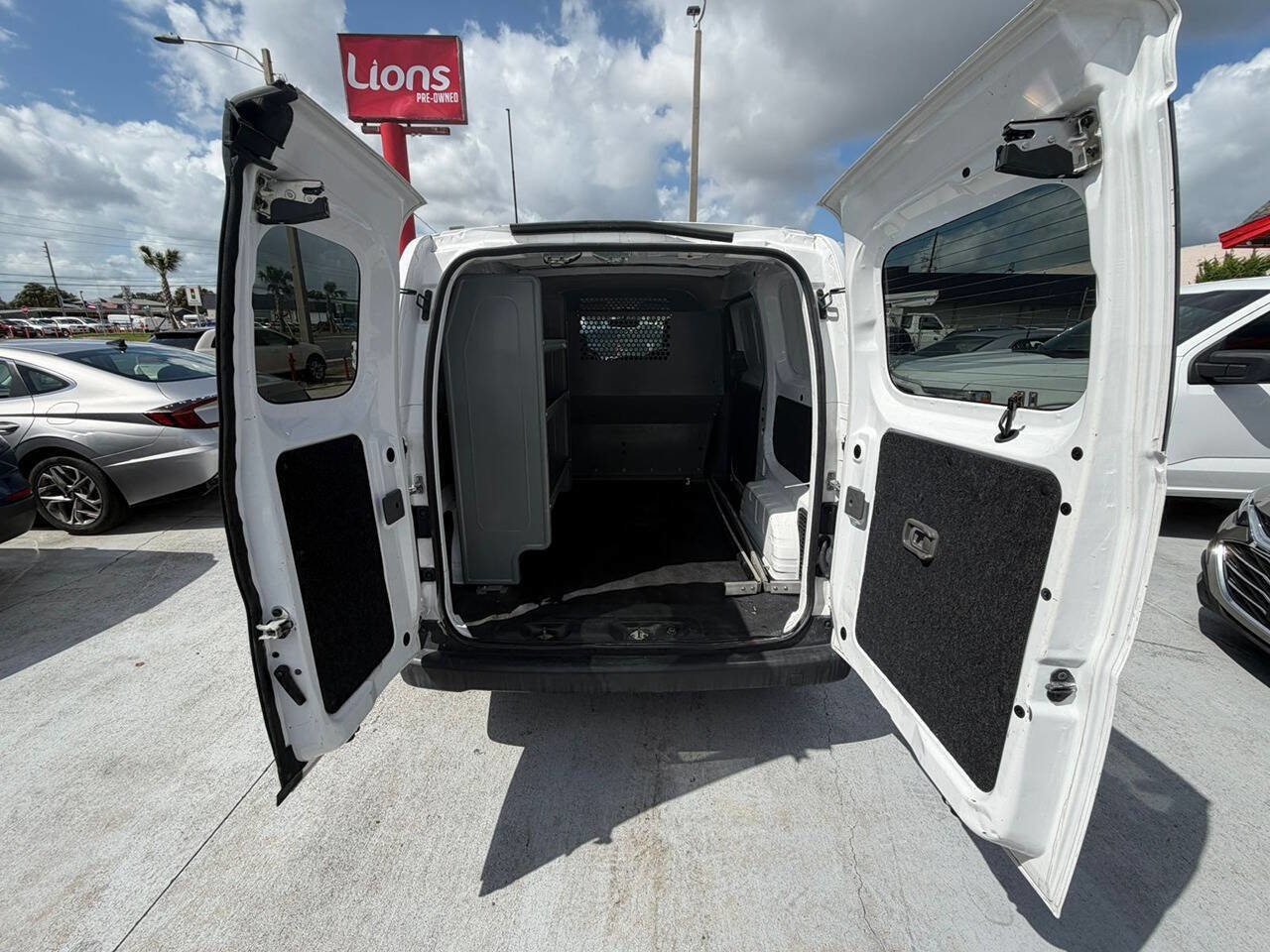 Used 2017 Nissan NV200 S w/ Cruise Control Package FWD image 9