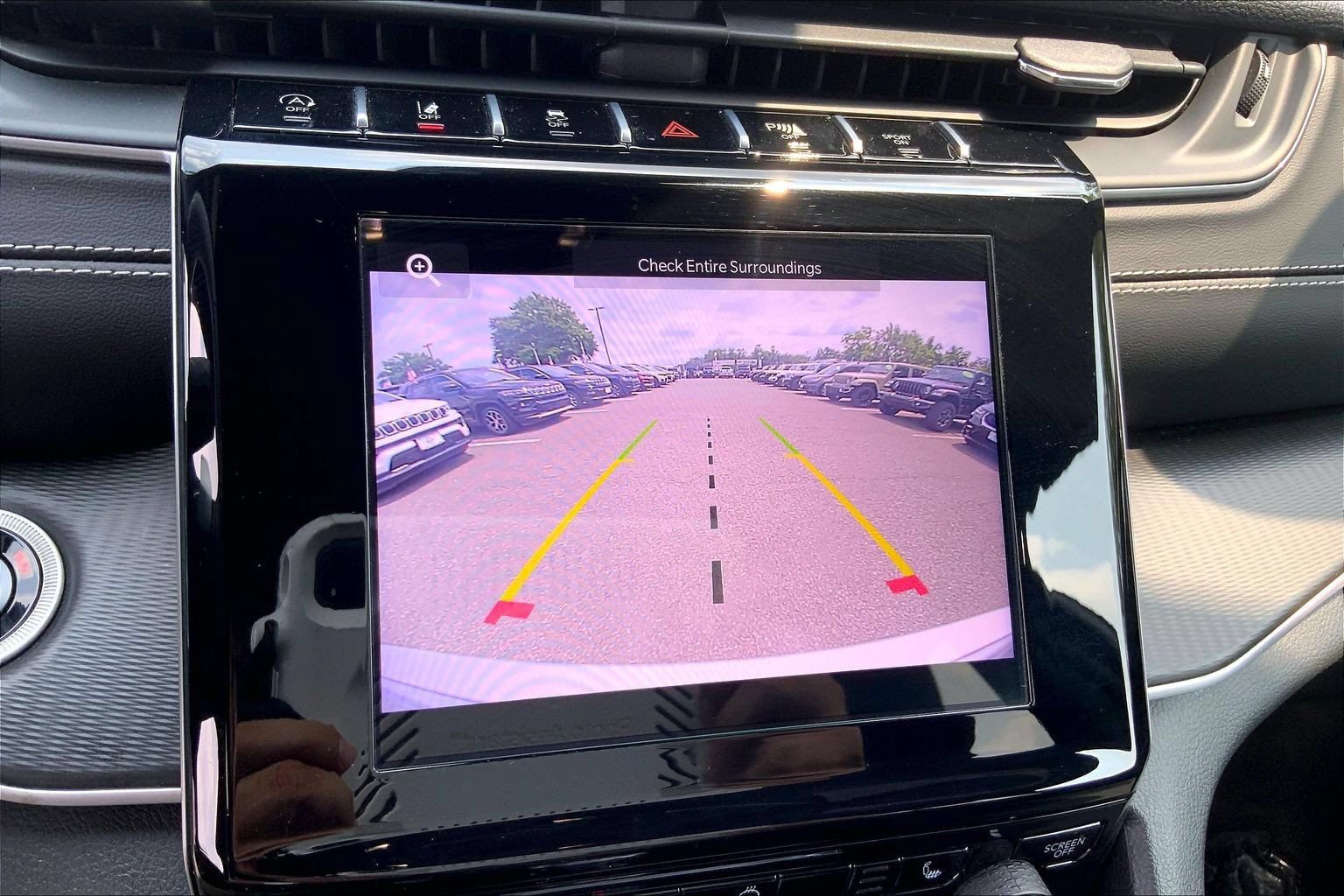 Certified 2025 Jeep Grand Cherokee Laredo X w/ Luxury Tech Group I AWD/4WD image 26