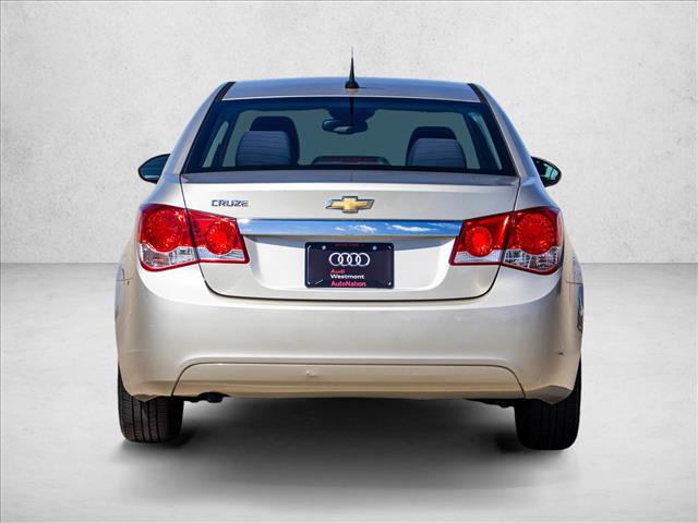 Used 2013 Chevrolet Cruze LS FWD image 6