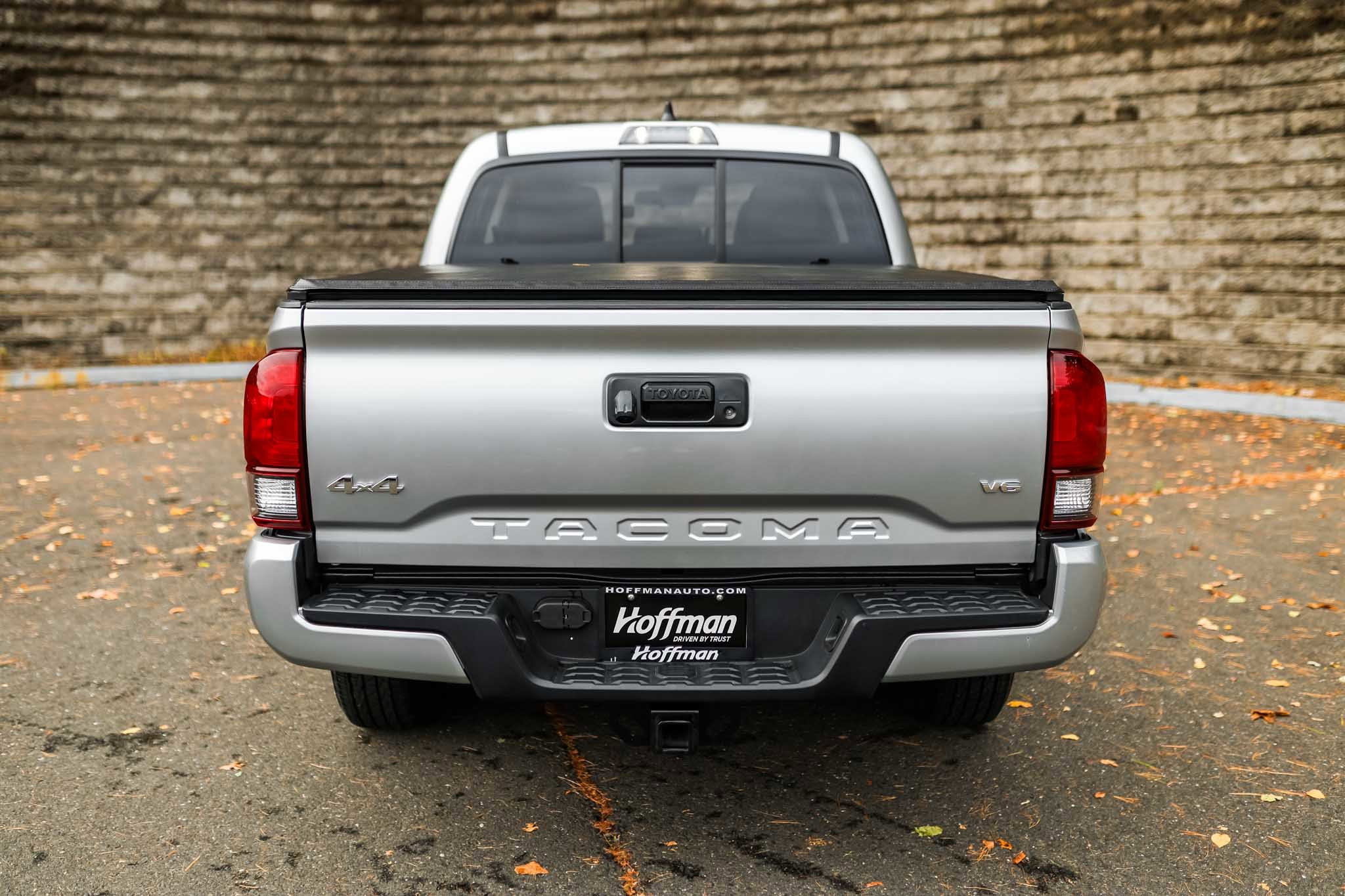 Certified 2023 Toyota Tacoma SR image 7