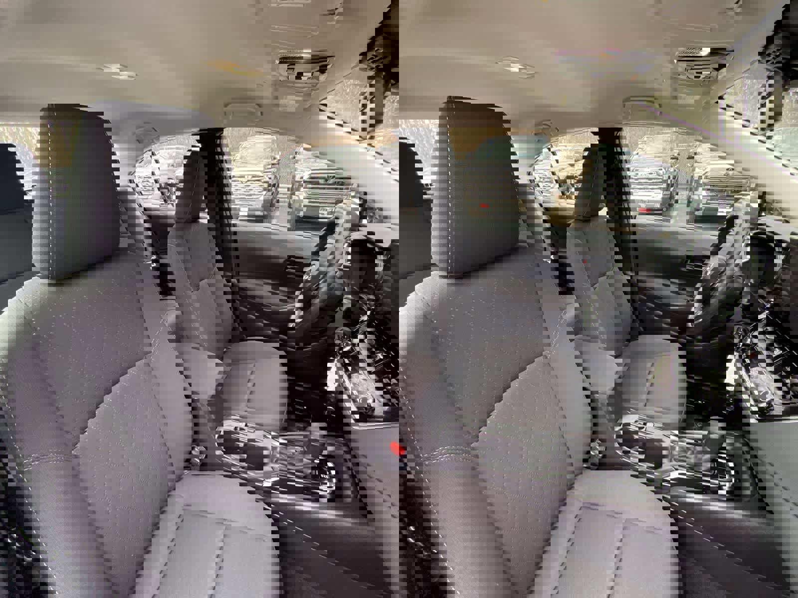 Used 2025 Toyota Corolla LE image 21