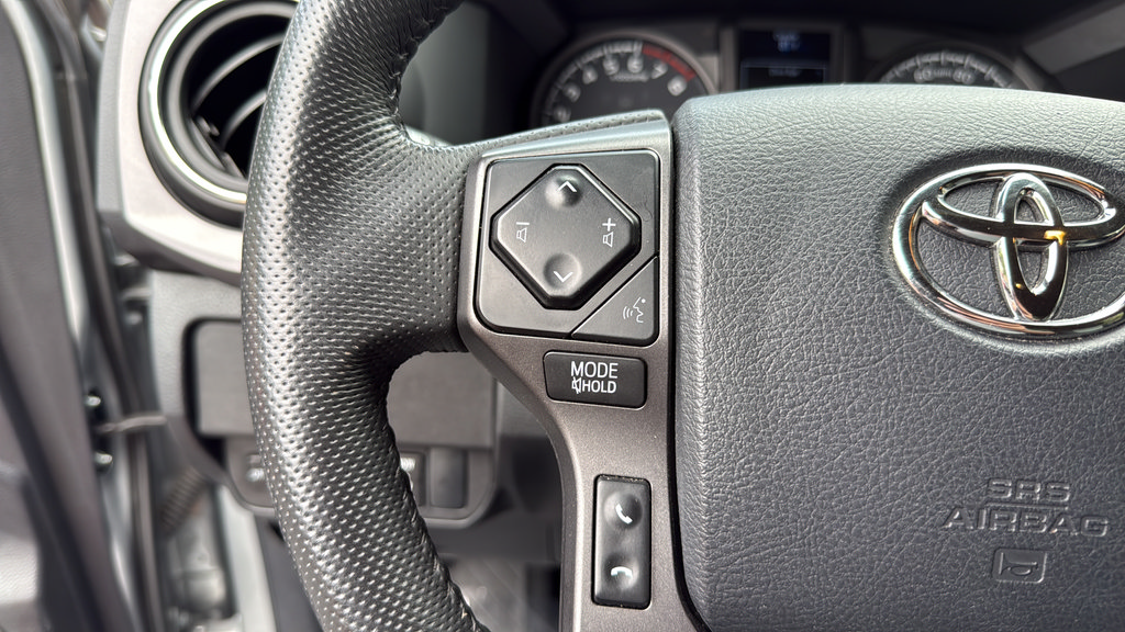 Used 2023 Toyota Tacoma TRD Off-Road AWD/4WD image 21