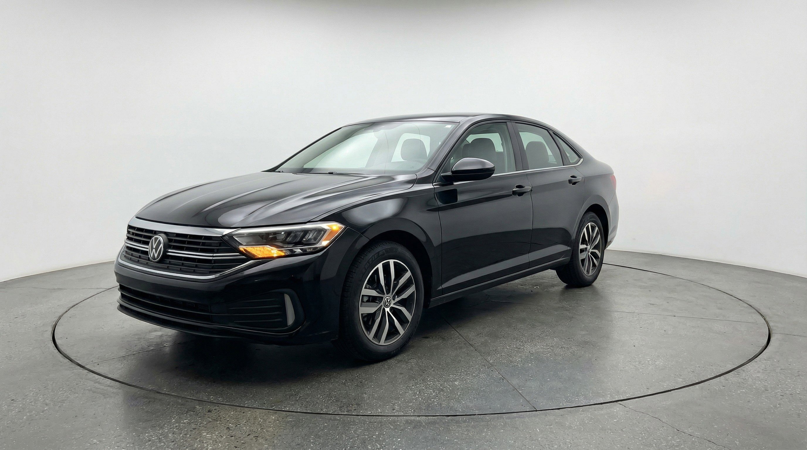 Used 2025 Volkswagen Jetta SE image 3