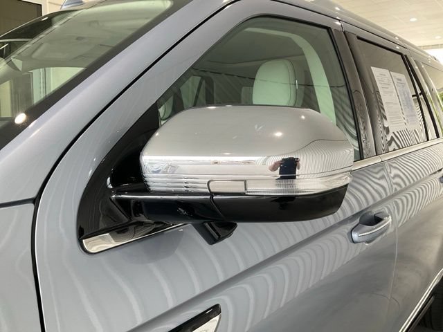 Used 2023 Lincoln Navigator L Black Label AWD/4WD image 3