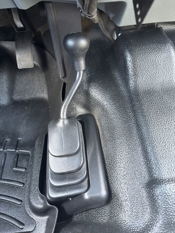 Used 2015 Ford F250 XL w/ Camper Package image 22