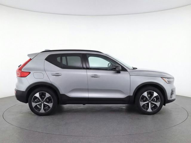 New 2026 Volvo XC40 B5 Plus w/ Protection Package Premier image 48