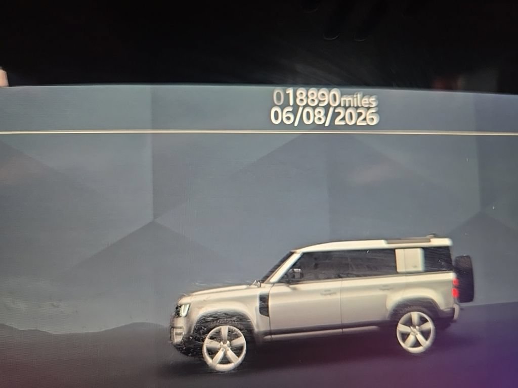 Used 2023 Land Rover Defender 110 S AWD/4WD image 13