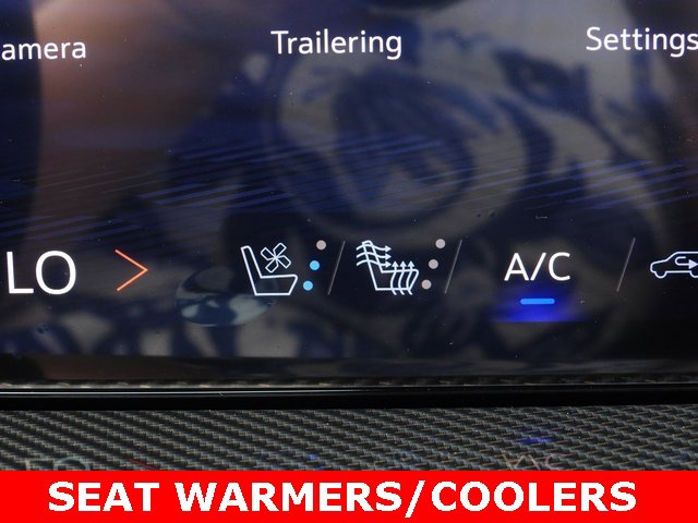 New 2026 Chevrolet Traverse High Country w/ LPO, Floor Liner Package image 20