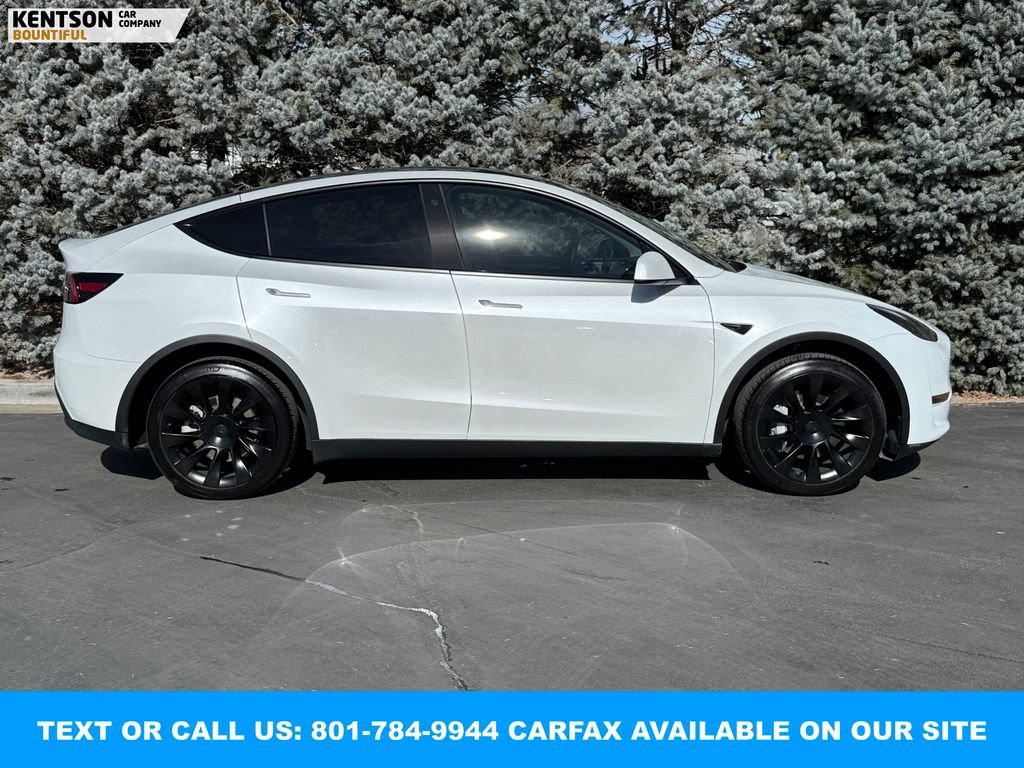 Used 2023 Tesla Model Y Long Range image 11