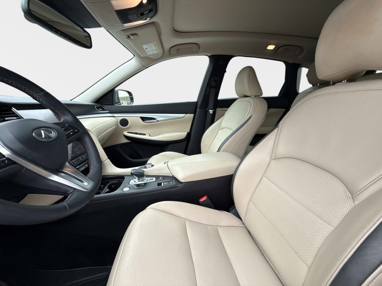 Used 2019 INFINITI QX50 Essential w/ Premium Heat Package image 24