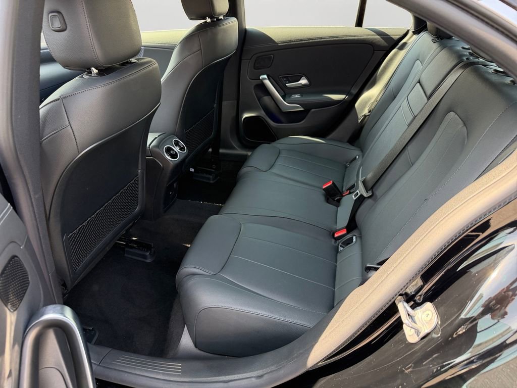 Used 2025 Mercedes-Benz CLA 250 4MATIC image 15