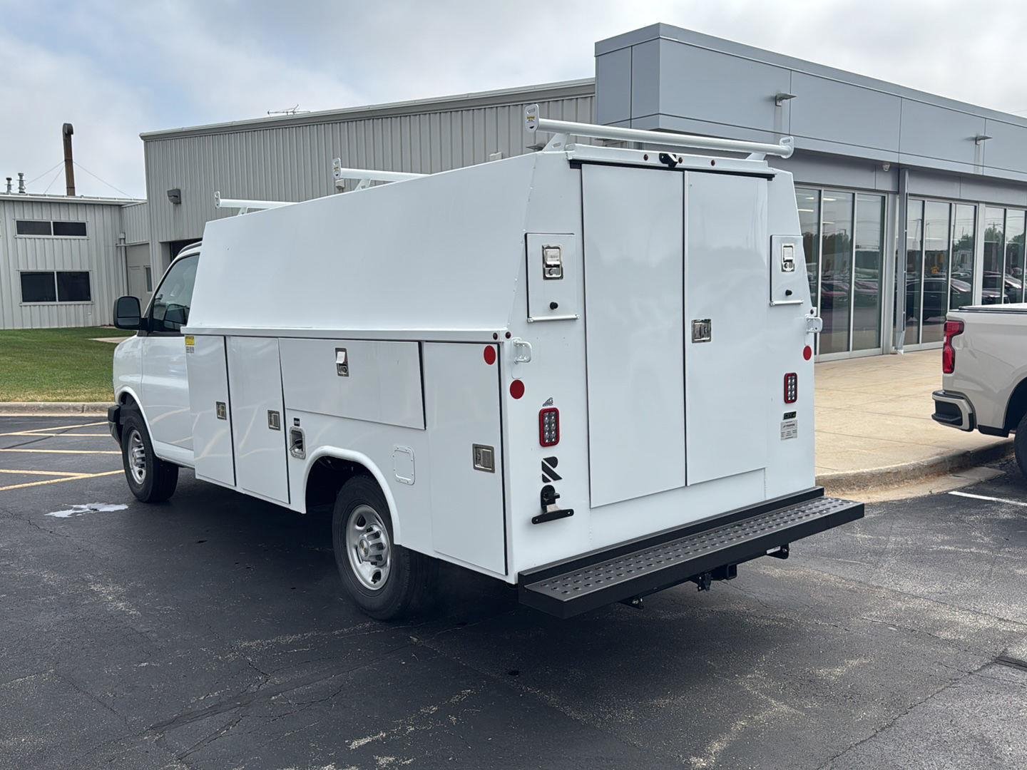 New 2026 Chevrolet Express 3500 w/ Power Convenience Package RWD image 3