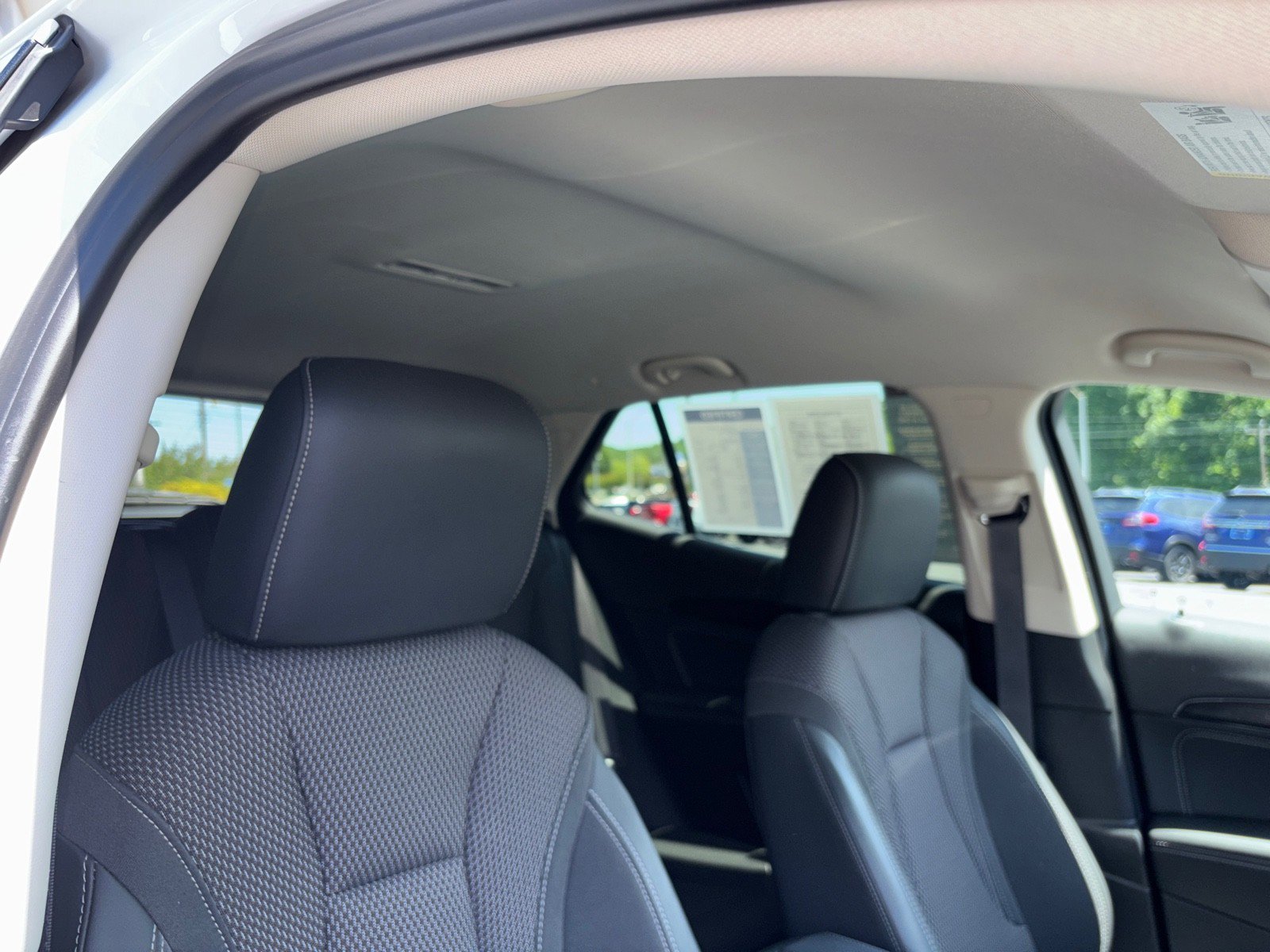Certified 2022 Buick Envision Preferred FWD image 47