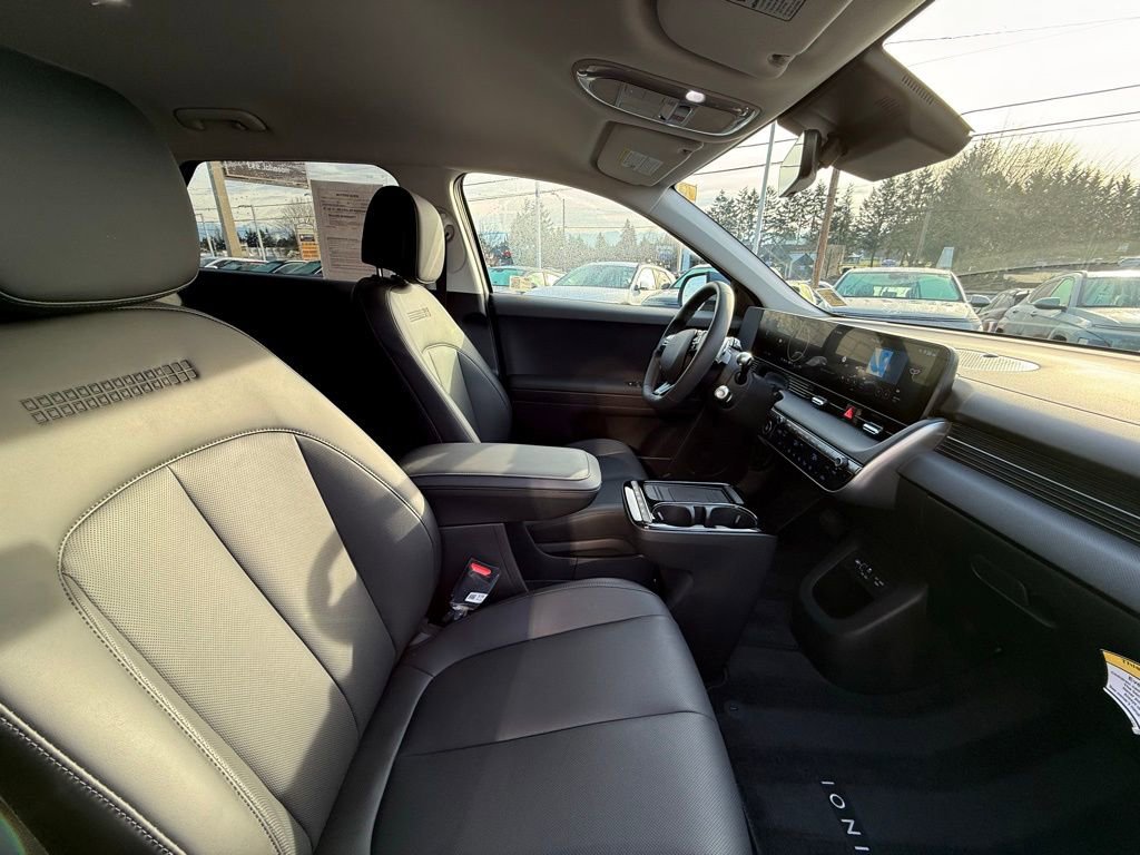 Certified 2025 Hyundai Ioniq 5 SEL image 18