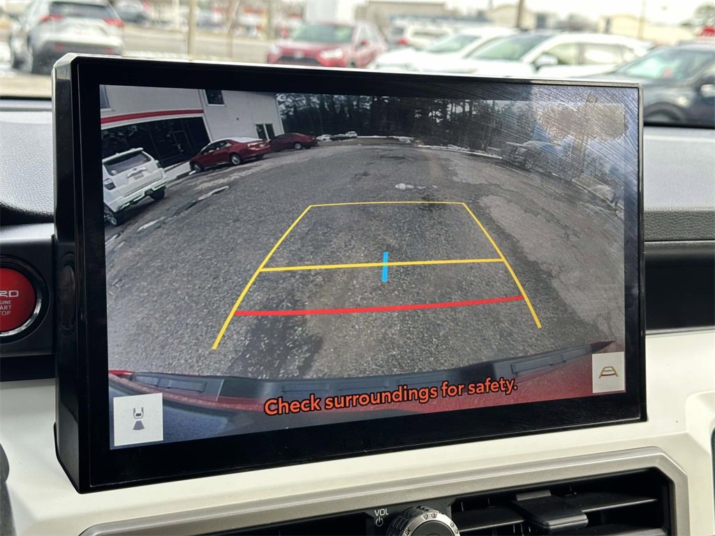 Used 2024 Toyota Tacoma TRD Off-Road image 4