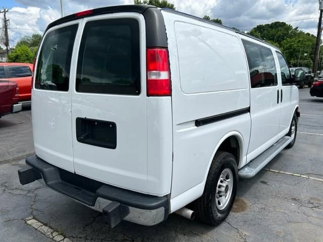 Used 2019 GMC Savana 2500 w/ Driver Convenience Package image 4