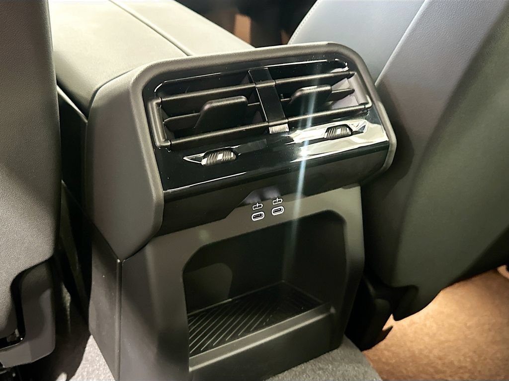 New 2027 BMW 530i xDrive w/ Premium Package AWD/4WD image 27