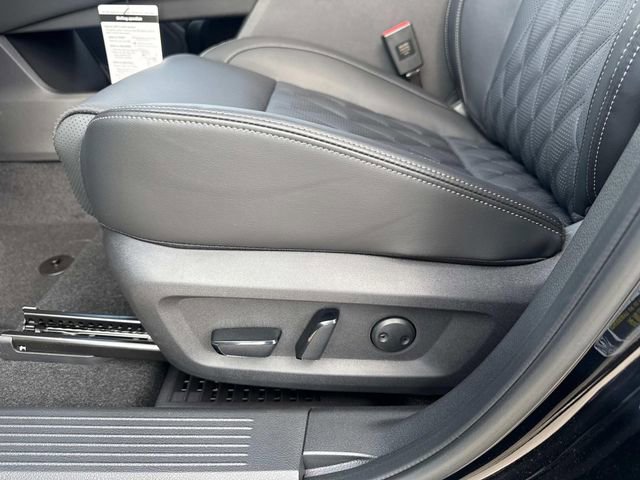 New 2026 Nissan Rogue Platinum AWD/4WD image 18