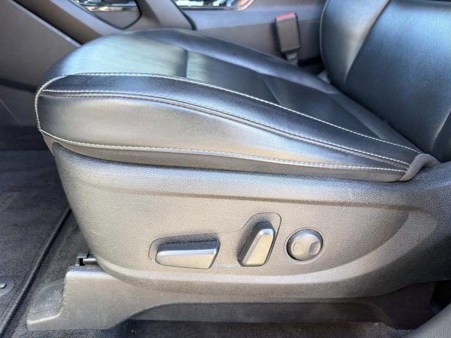 Used 2025 Kia Telluride S FWD image 10