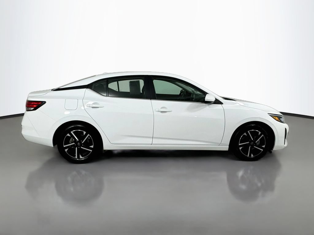 Used 2024 Nissan Sentra SV FWD image 8