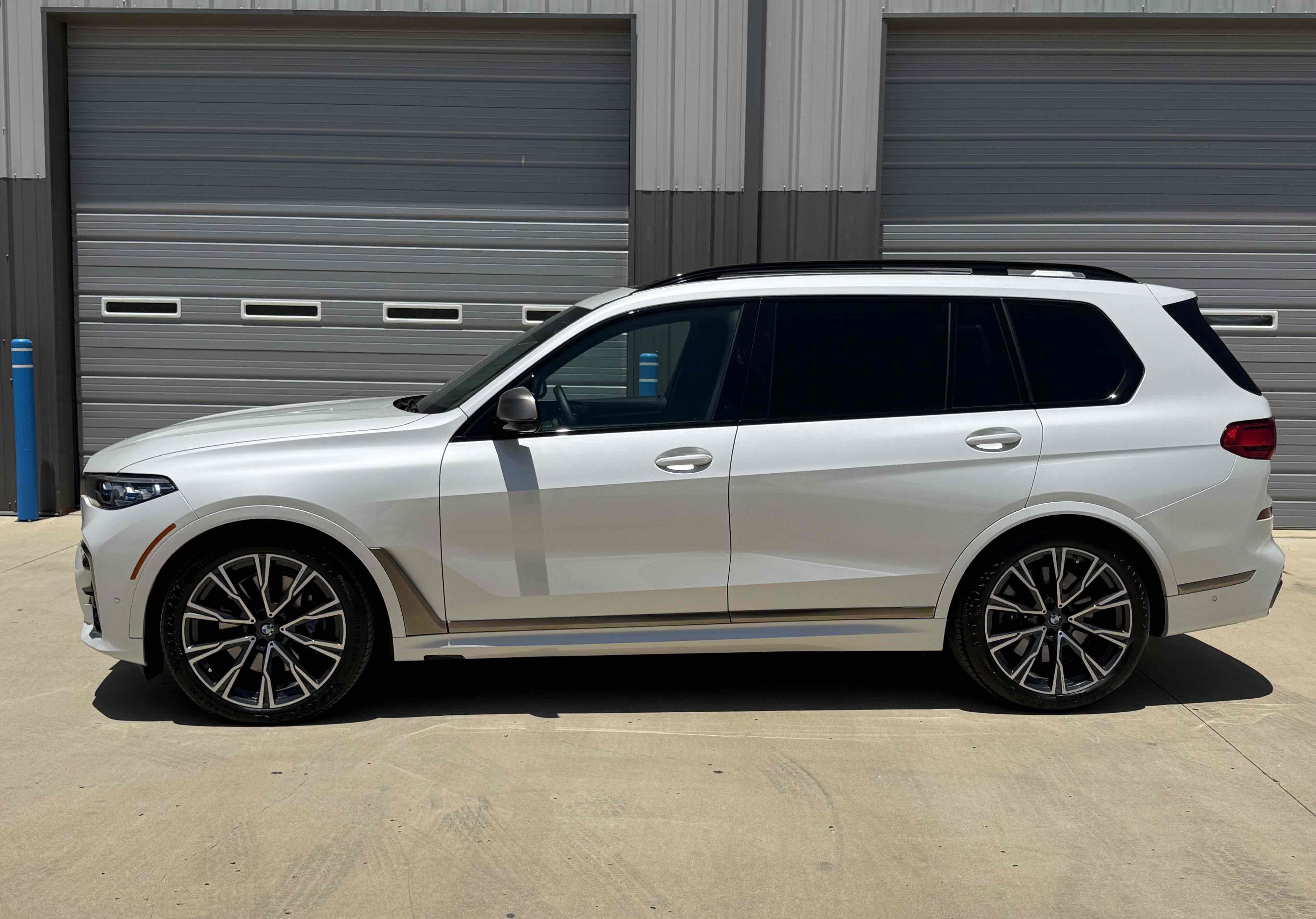 Used 2020 BMW X7 M50i w/ Executive Package AWD/4WD image 36