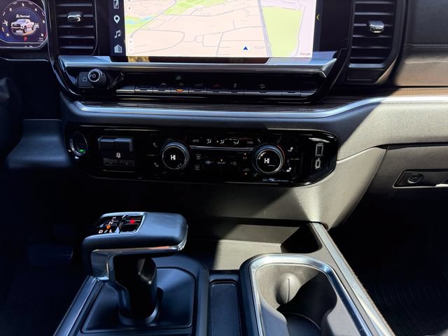 Used 2025 Chevrolet Silverado 1500 LT Trail Boss w/ Convenience Package II AWD/4WD image 11
