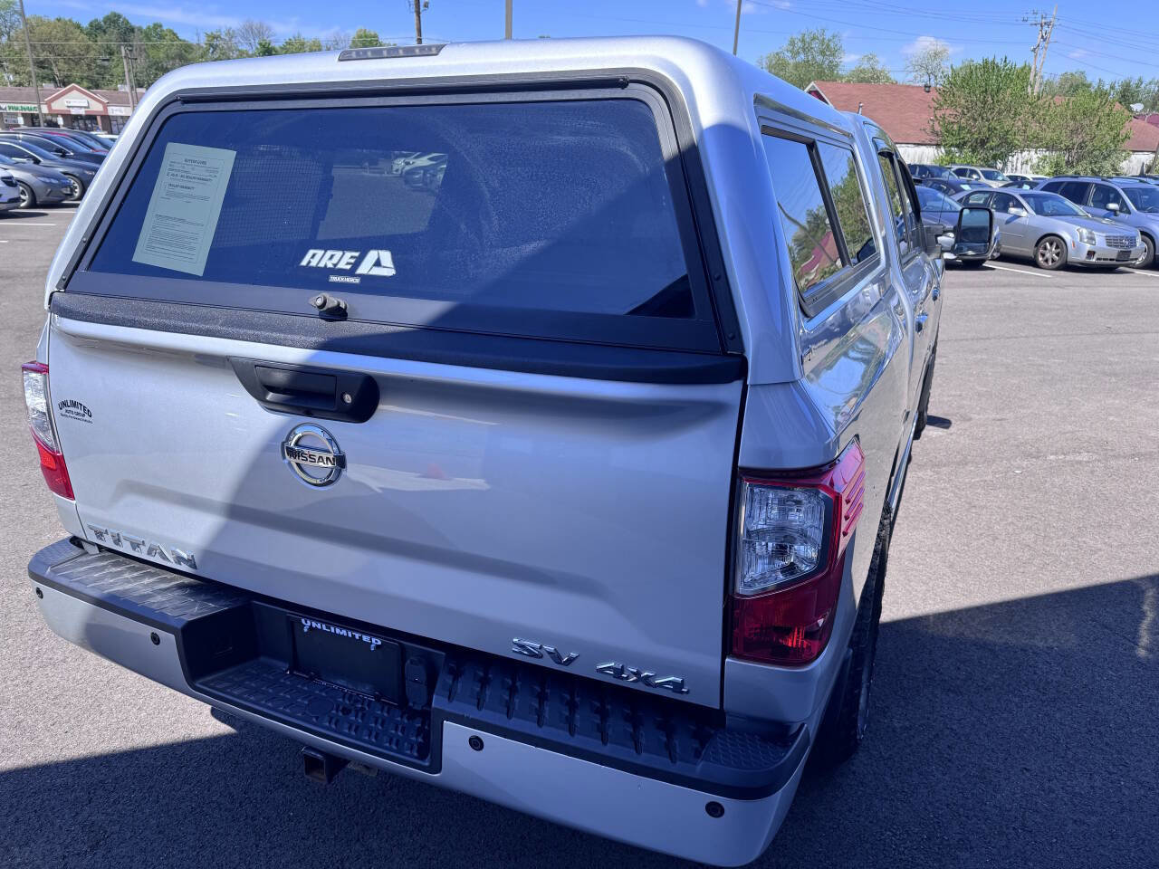 Used 2018 Nissan Titan SV w/ SV Convenience Package AWD/4WD image 6