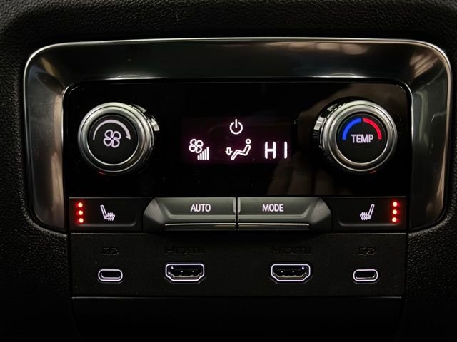 New 2026 GMC Yukon Denali w/ Denali Reserve Package image 9