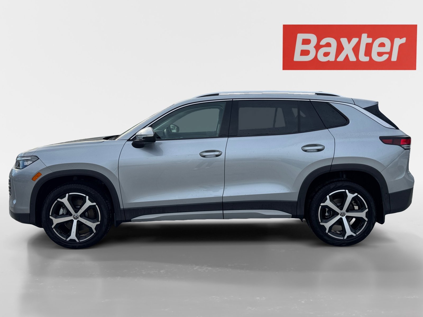 New 2025 Volkswagen Tiguan SE image 8