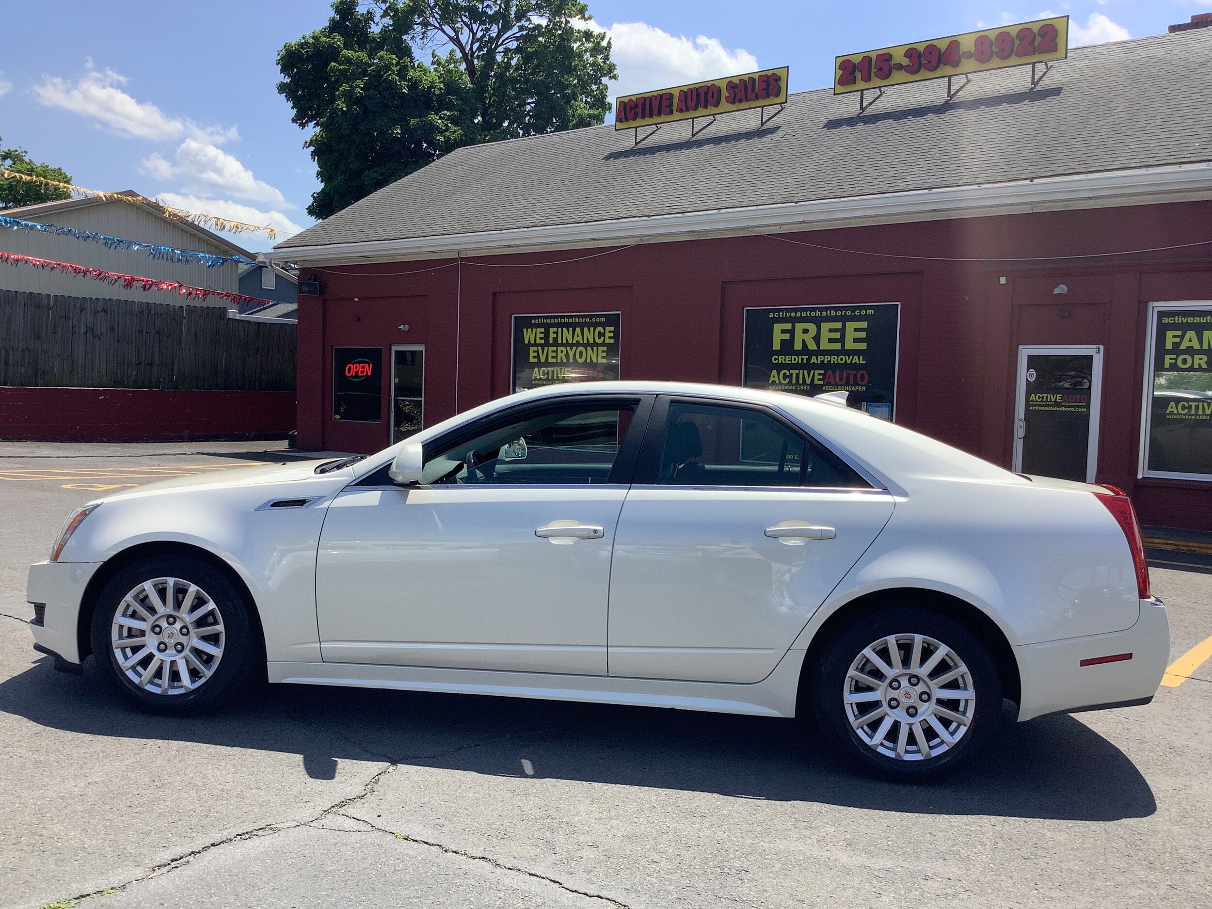 Used 2011 Cadillac CTS Luxury AWD/4WD image 4