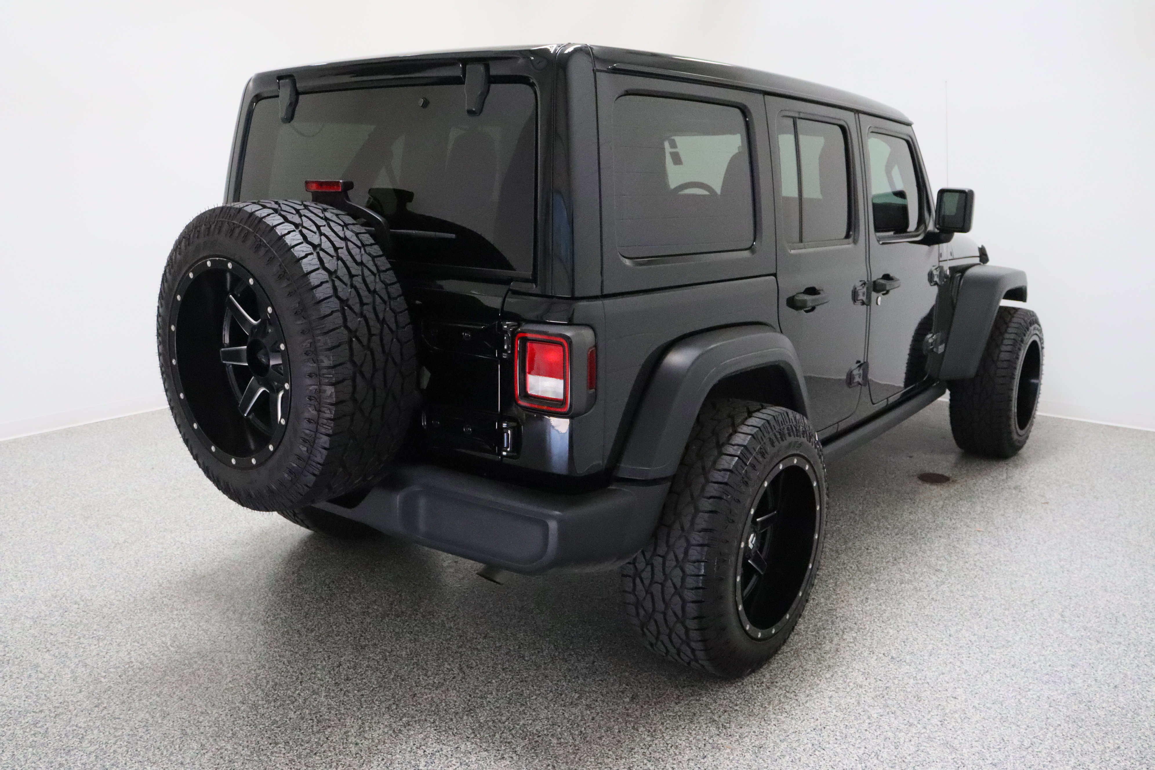 Used 2021 Jeep Wrangler Unlimited Sport w/ Sun And Sound Package AWD/4WD image 7