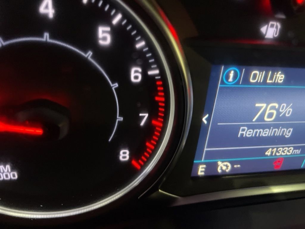 Used 2023 GMC Acadia SLE w/ Driver Convenience Package image 23