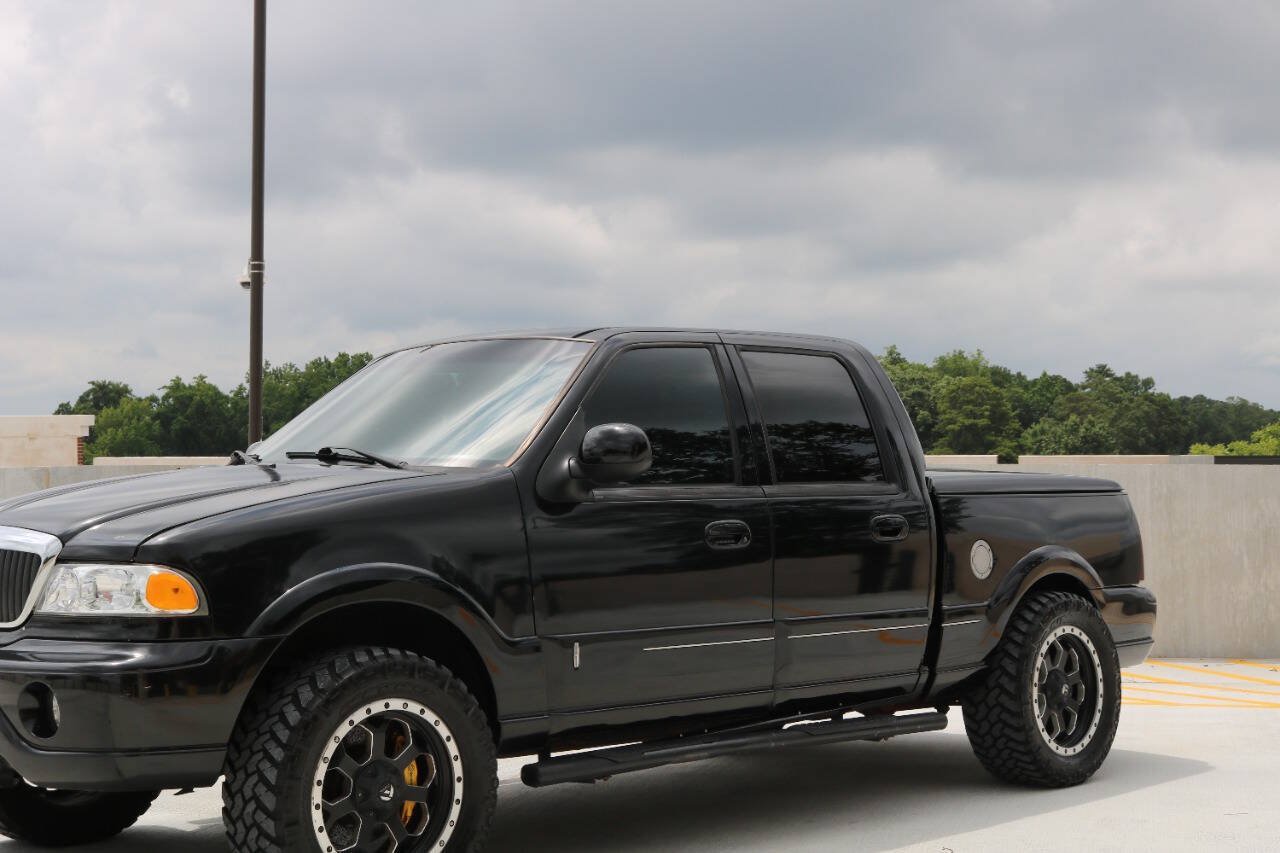 Used 2002 Lincoln Blackwood RWD image 28