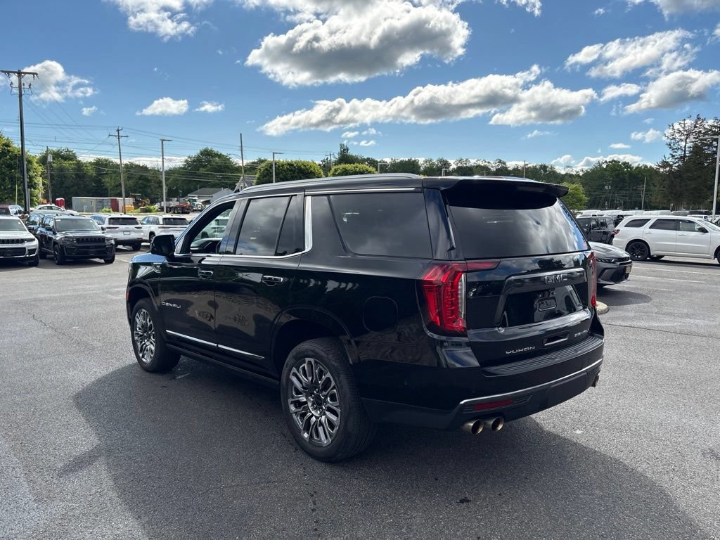 Used 2023 GMC Yukon Denali Ultimate AWD/4WD image 6