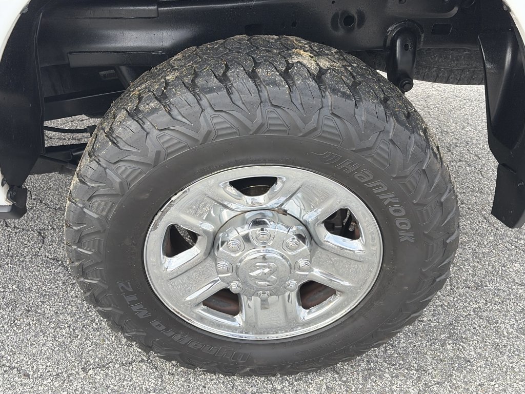Used 2022 RAM 2500 Tradesman w/ Chrome Appearance Group RWD image 26
