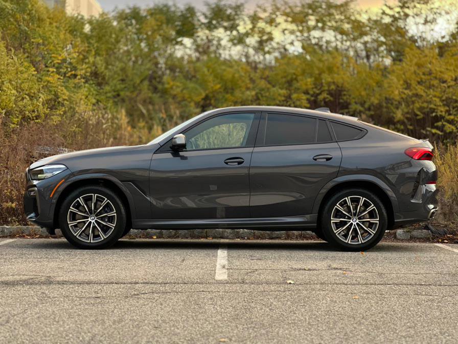 Used 2020 BMW X6 M50i w/ Premium Package image 5