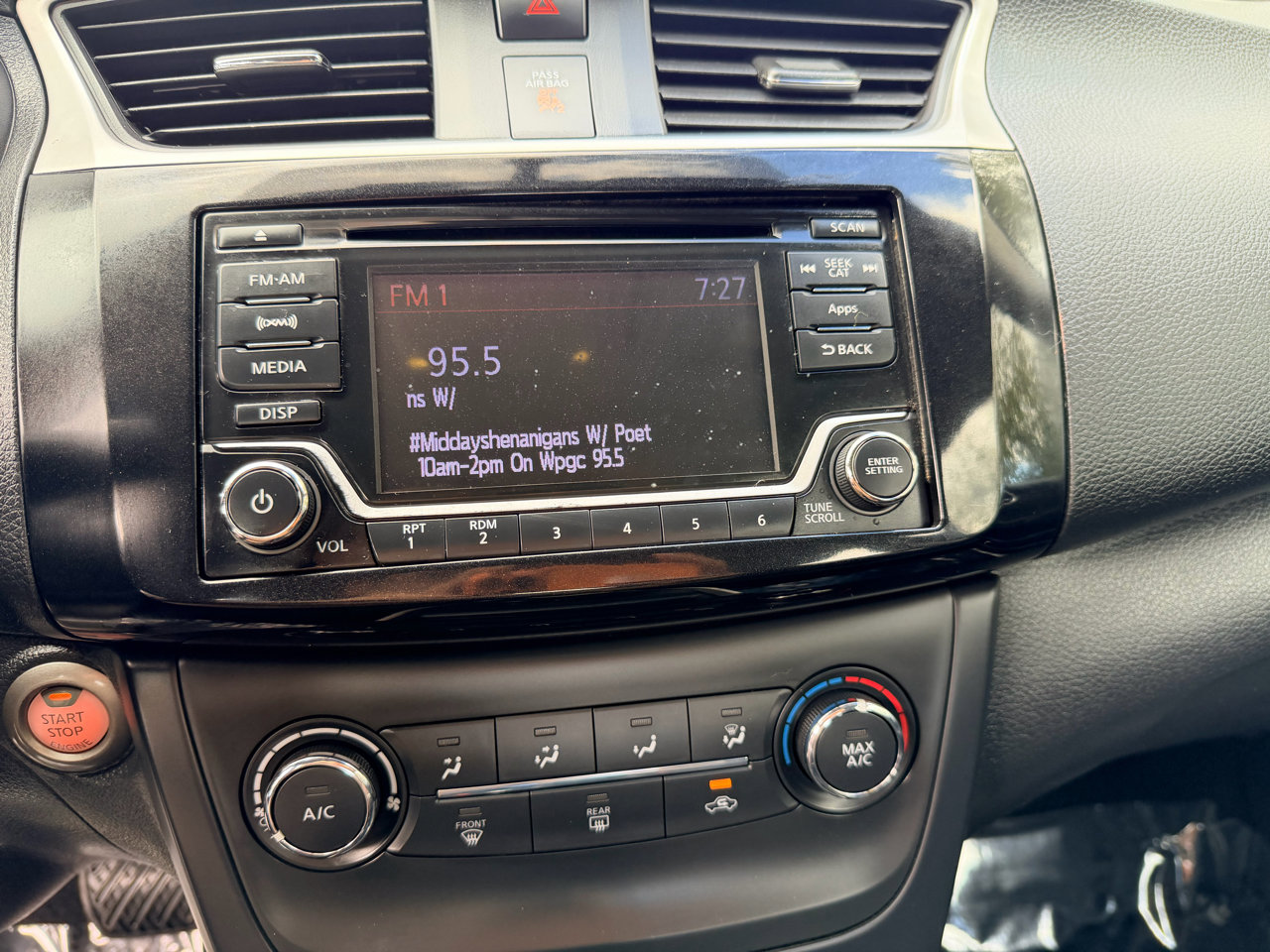 Used 2016 Nissan Sentra SV image 12