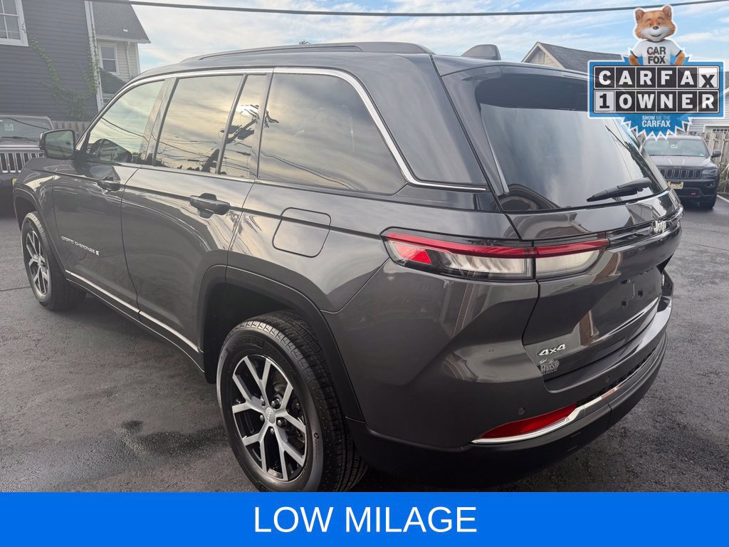 Used 2025 Jeep Grand Cherokee Limited w/ Luxury Tech Group II AWD/4WD image 6
