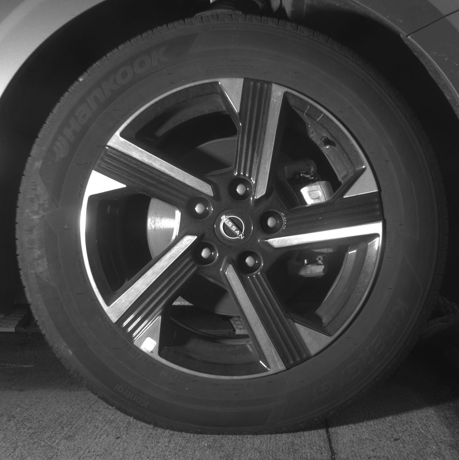 Used 2025 Nissan Sentra SV FWD image 13